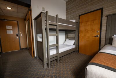 family suite pierbresort duluth mn (10)