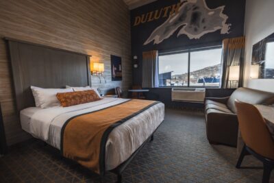 family suite pierbresort duluth mn (8)